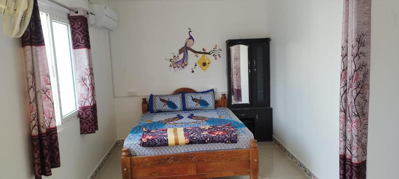 Hotel Kavieya Residency à Pūrnānkuppam Extérieur photo