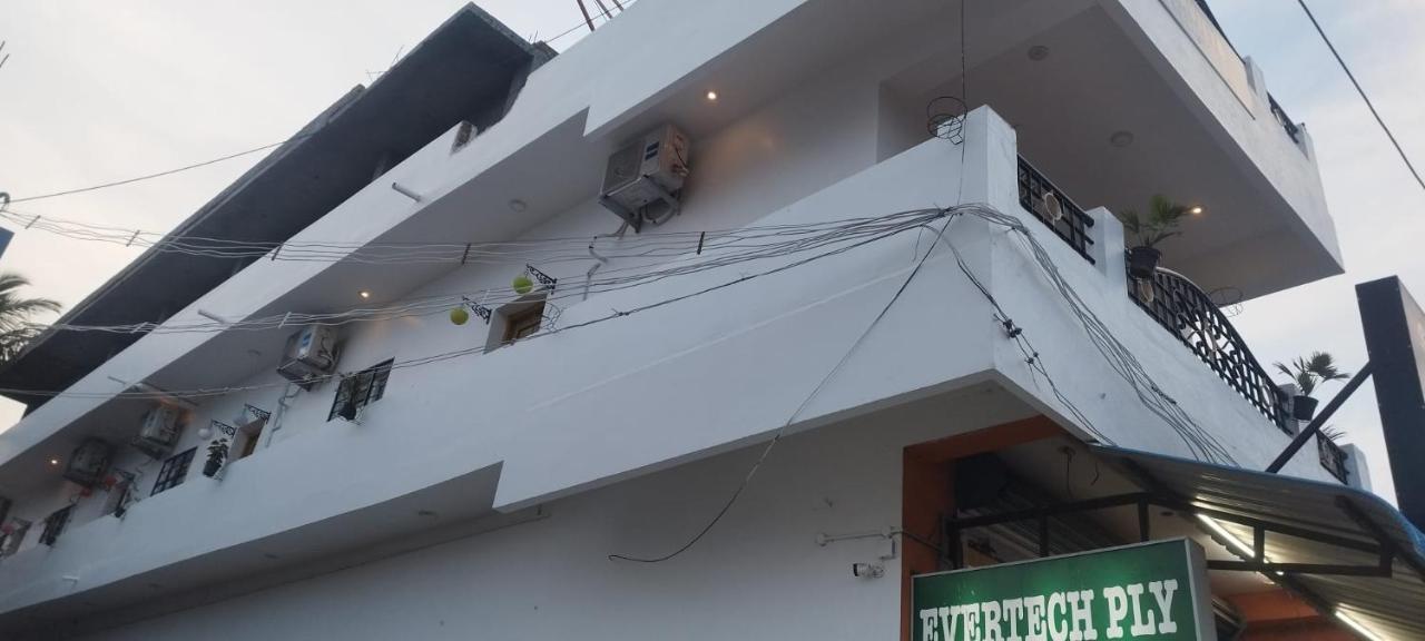 Hotel Kavieya Residency à Pūrnānkuppam Extérieur photo
