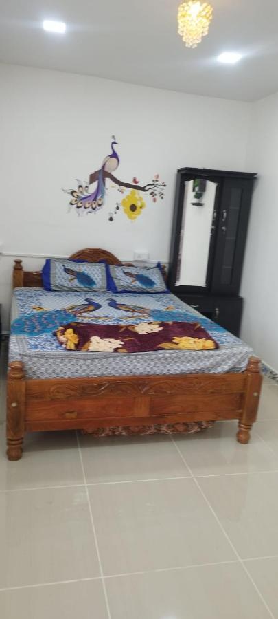 Hotel Kavieya Residency à Pūrnānkuppam Extérieur photo