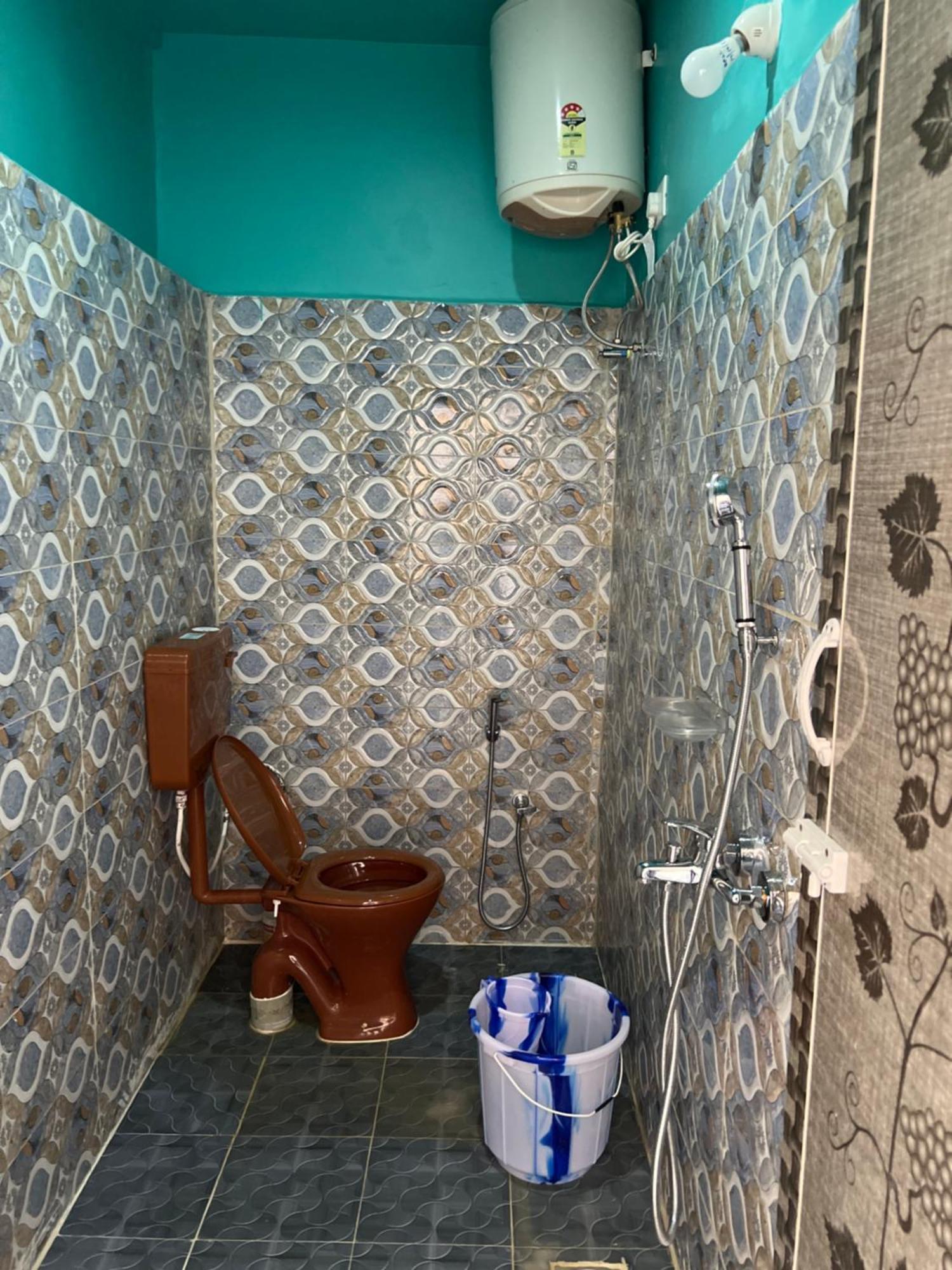 Hotel Kavieya Residency à Pūrnānkuppam Extérieur photo