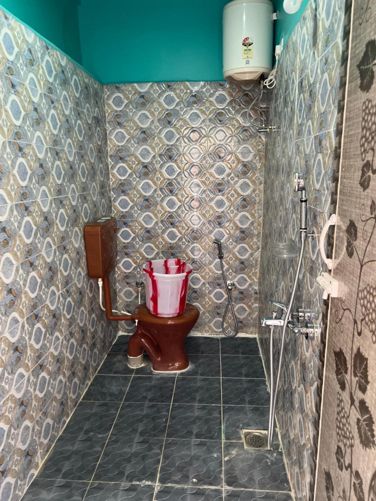 Hotel Kavieya Residency à Pūrnānkuppam Extérieur photo