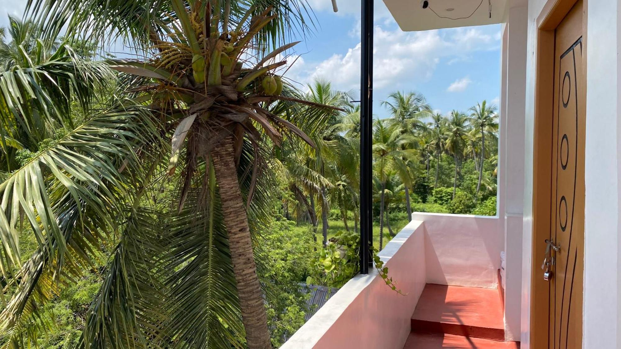 Hotel Kavieya Residency à Pūrnānkuppam Extérieur photo